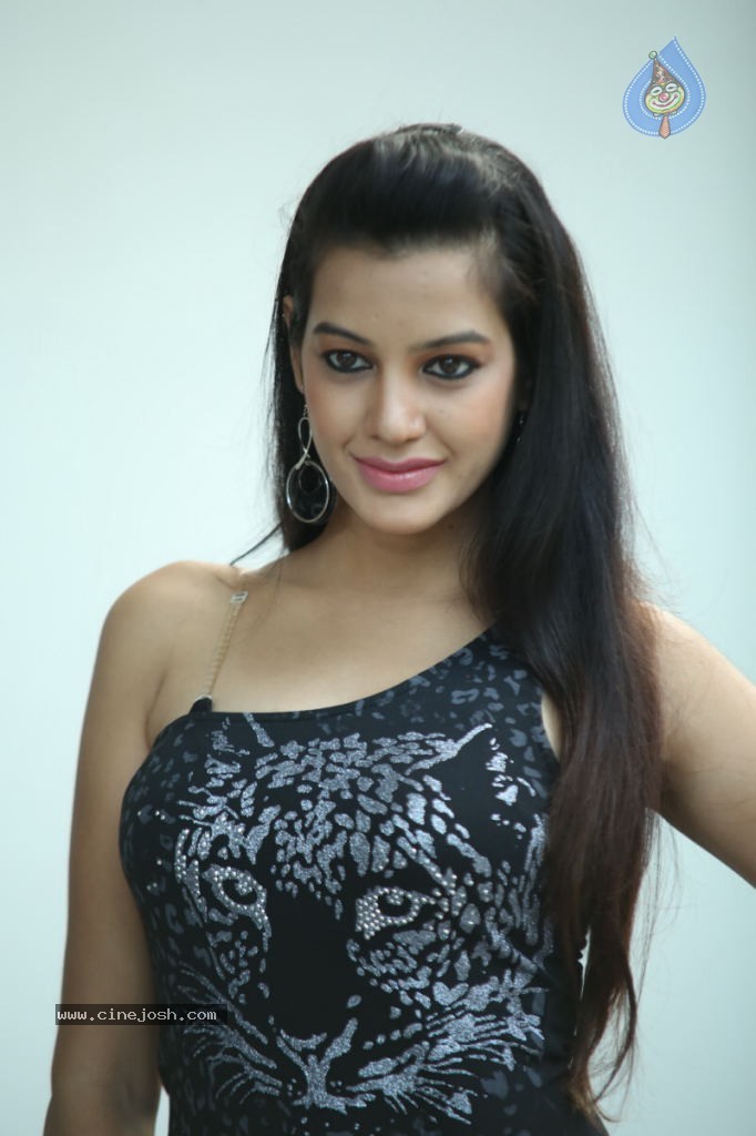 Deeksha Panth New Photos - 76 / 80 photos