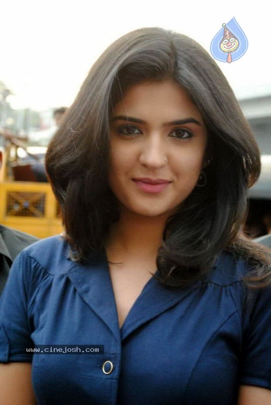 Deeksha Seth Latest Photos - 10 / 35 photos