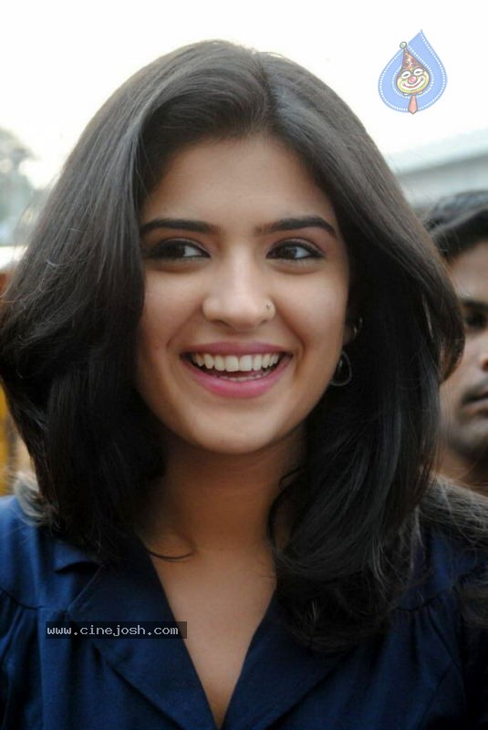 Deeksha Seth Latest Photos - 20 / 35 photos