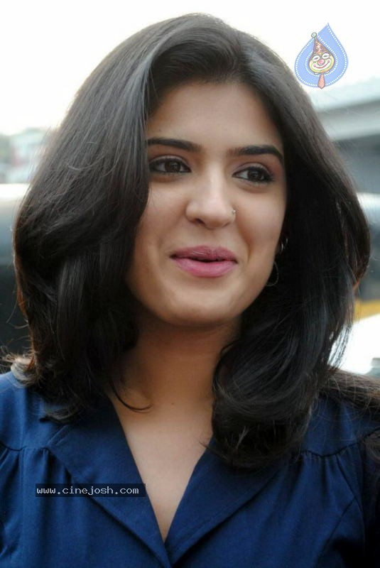 Deeksha Seth Latest Photos - 22 / 35 photos