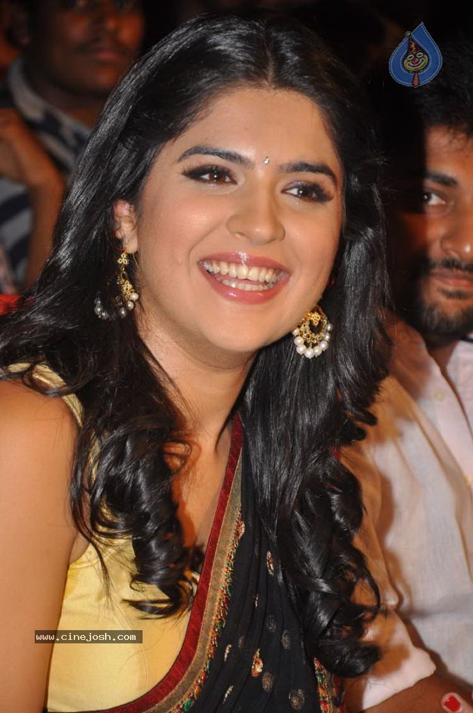 Deeksha Seth Latest Stills - 23 / 47 photos
