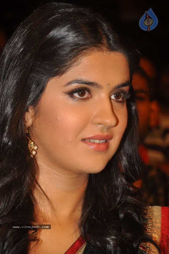 Deeksha Seth Latest Stills - 38 / 47 photos