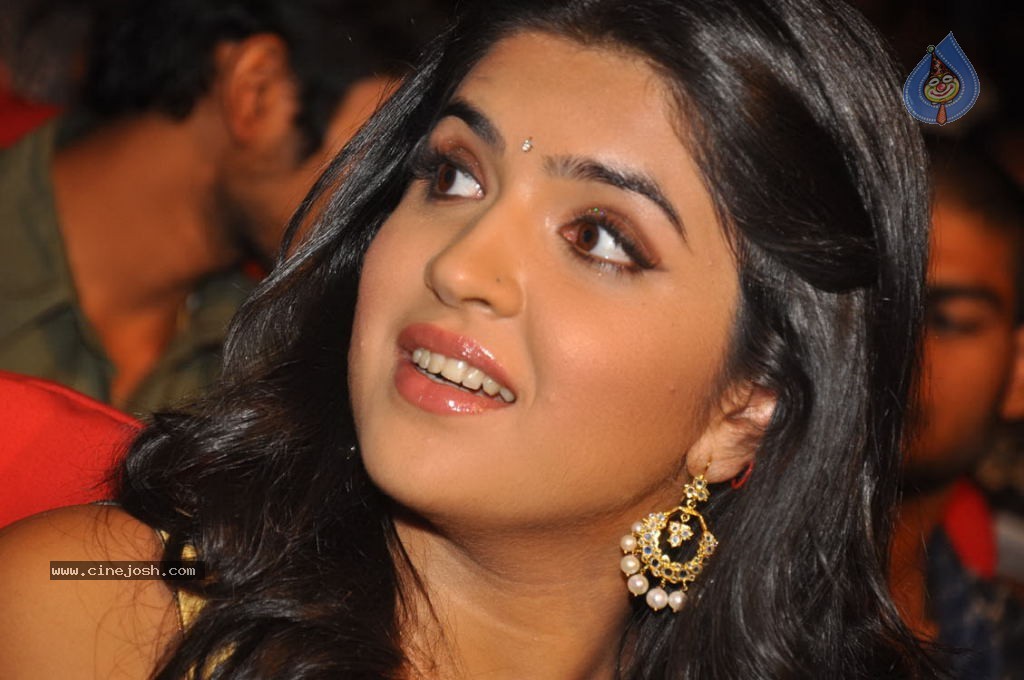 Deeksha Seth Latest Stills - 39 / 47 photos