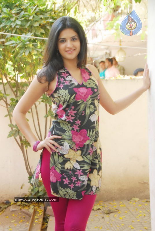 Deeksha Seth New Gallery - 2 / 64 photos