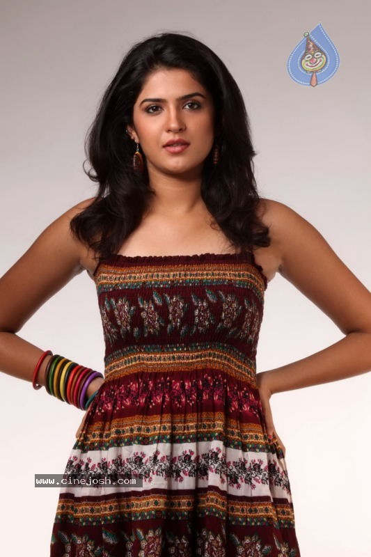 Deeksha Seth New Photos - 5 / 46 photos