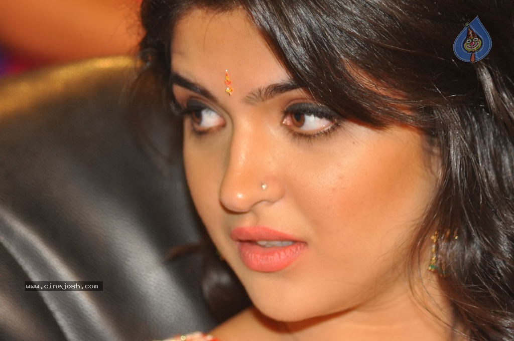 Deeksha Seth New Stills - 115 / 147 photos