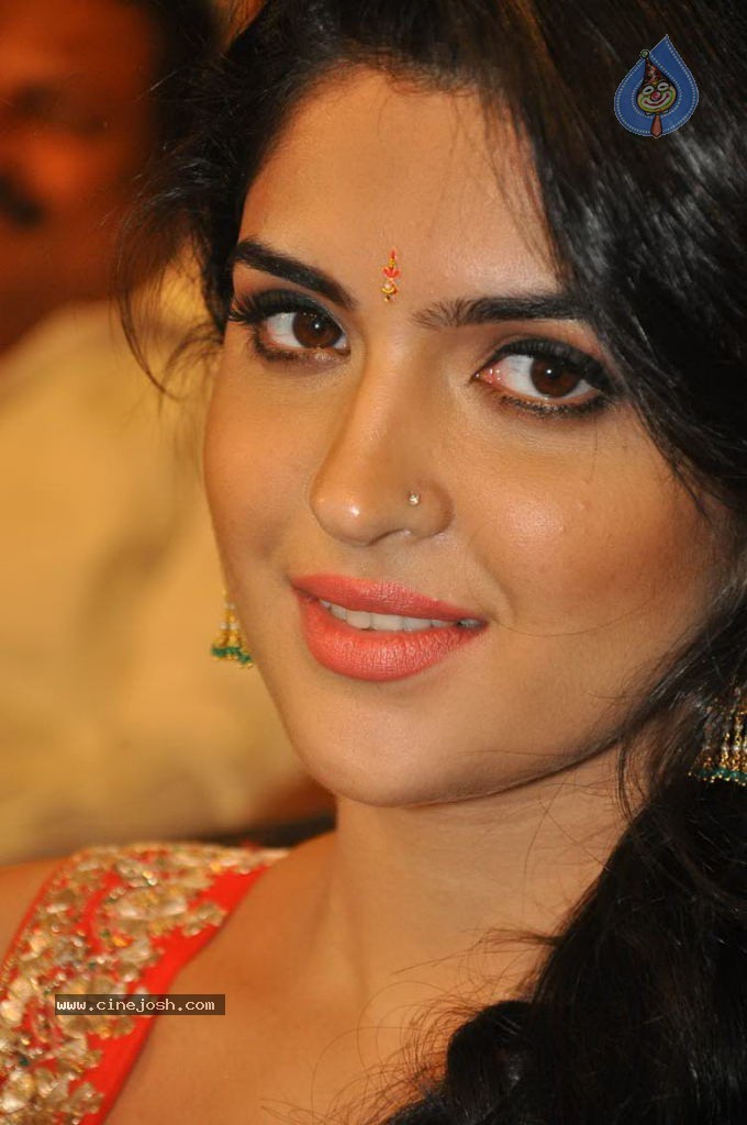 Deeksha Seth New Stills - 147 / 147 photos