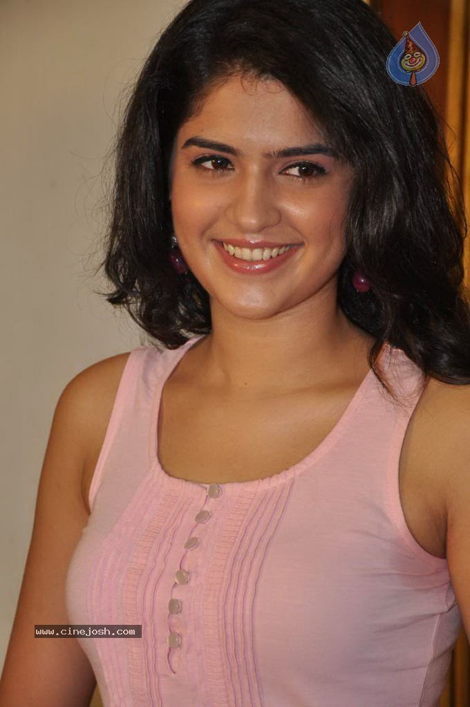 Deeksha Seth Photos - 27 / 63 photos