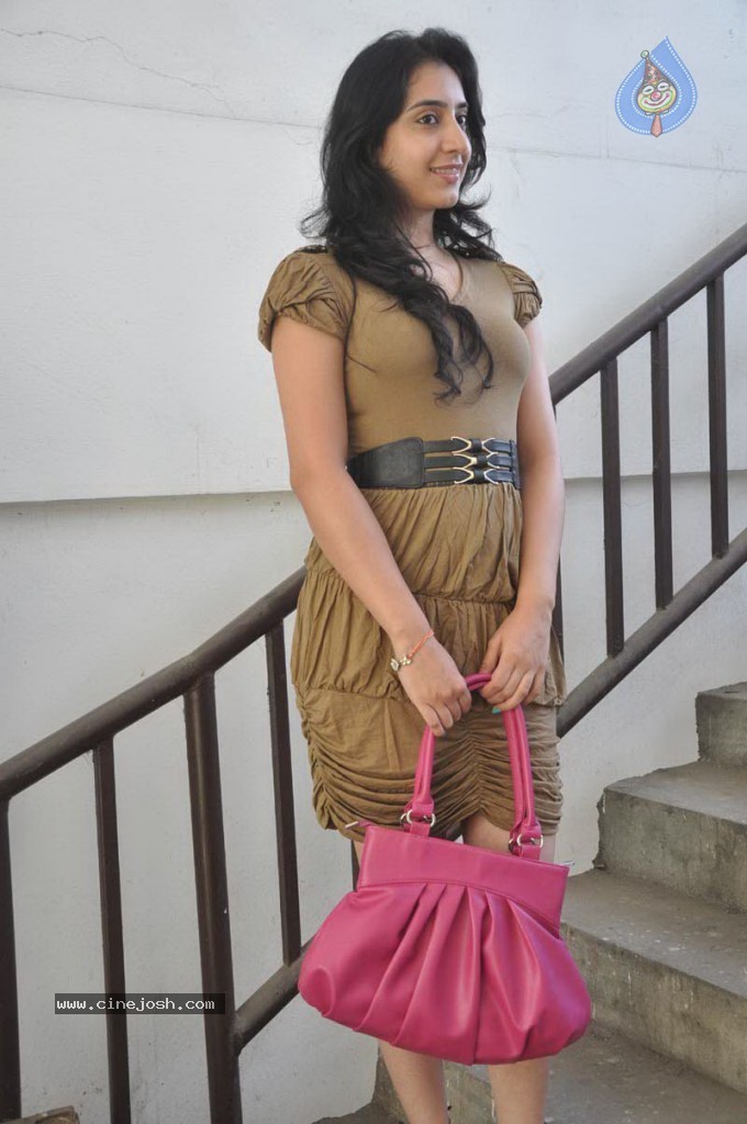 Deekshi Hot Stills - 12 / 66 photos