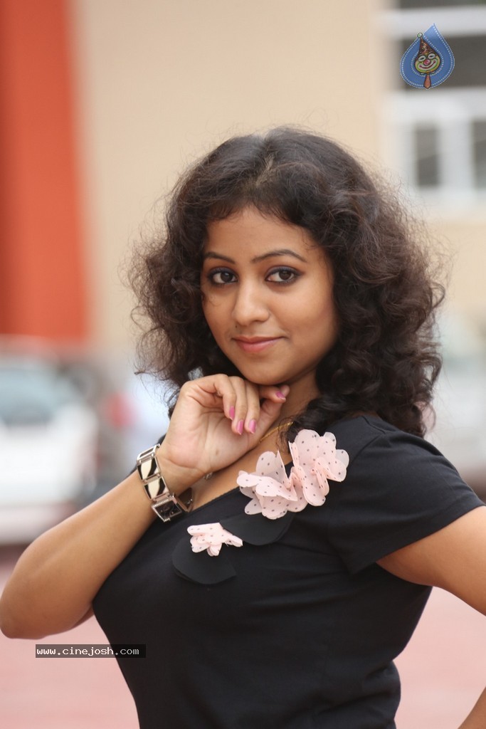Deepu Naidu Latest Stills - 36 / 152 photos