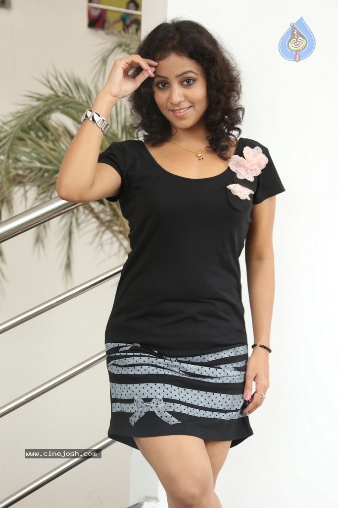 Deepu Naidu Latest Stills - 147 / 152 photos