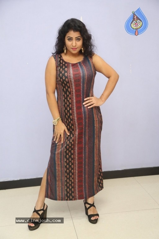 Deepu Naidu Photos - 20 / 34 photos