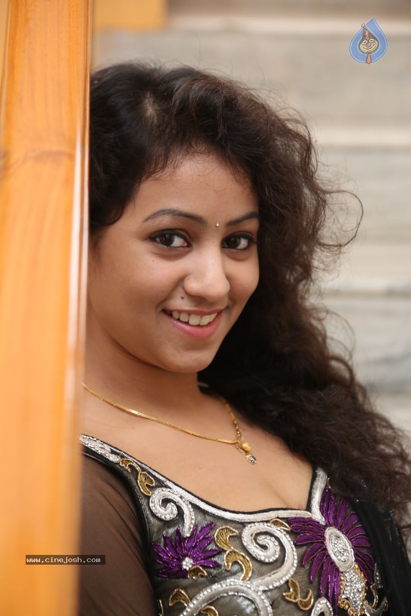 Deepu Stills - 36 / 114 photos