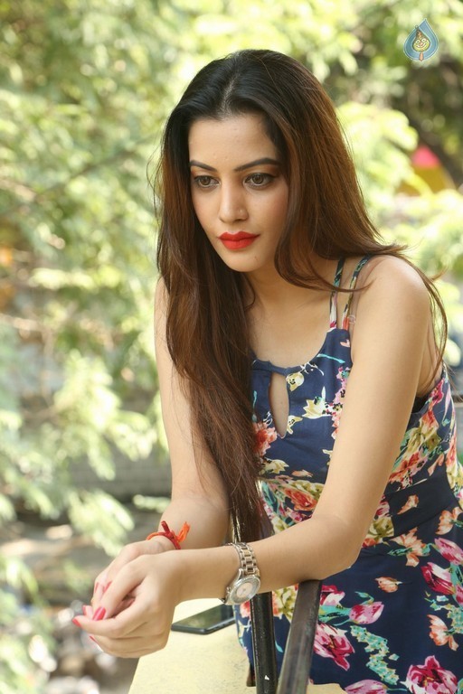 Diksha Panth New Gallery - 22 / 42 photos