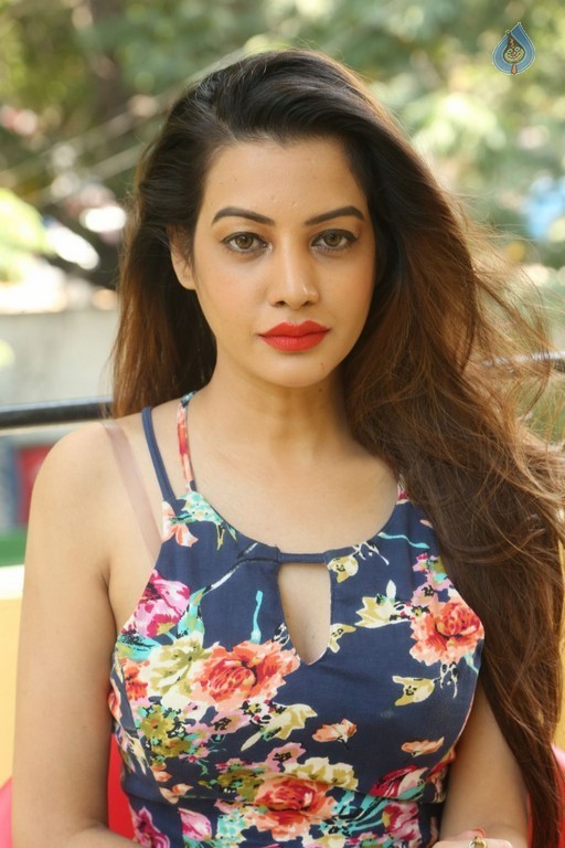 Diksha Panth New Gallery - 28 / 42 photos
