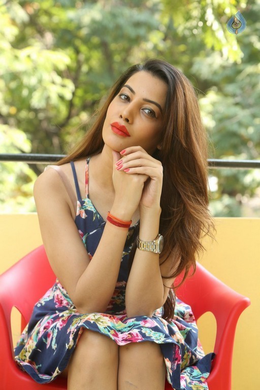 Diksha Panth New Gallery - 40 / 42 photos