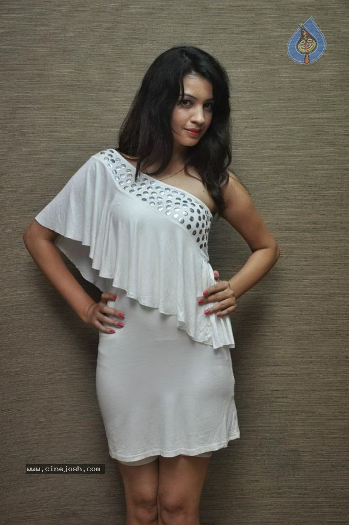 Diksha Panth New Stills - 2 / 47 photos
