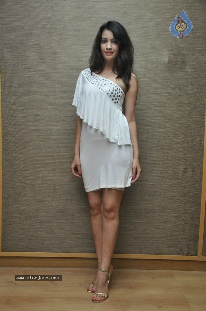 Diksha Panth New Stills - 44 / 47 photos