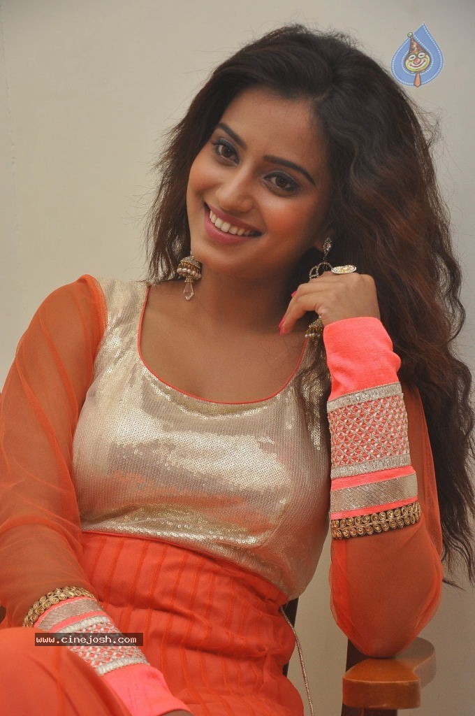 Dimple Chopade Latest Photos - 22 / 52 photos