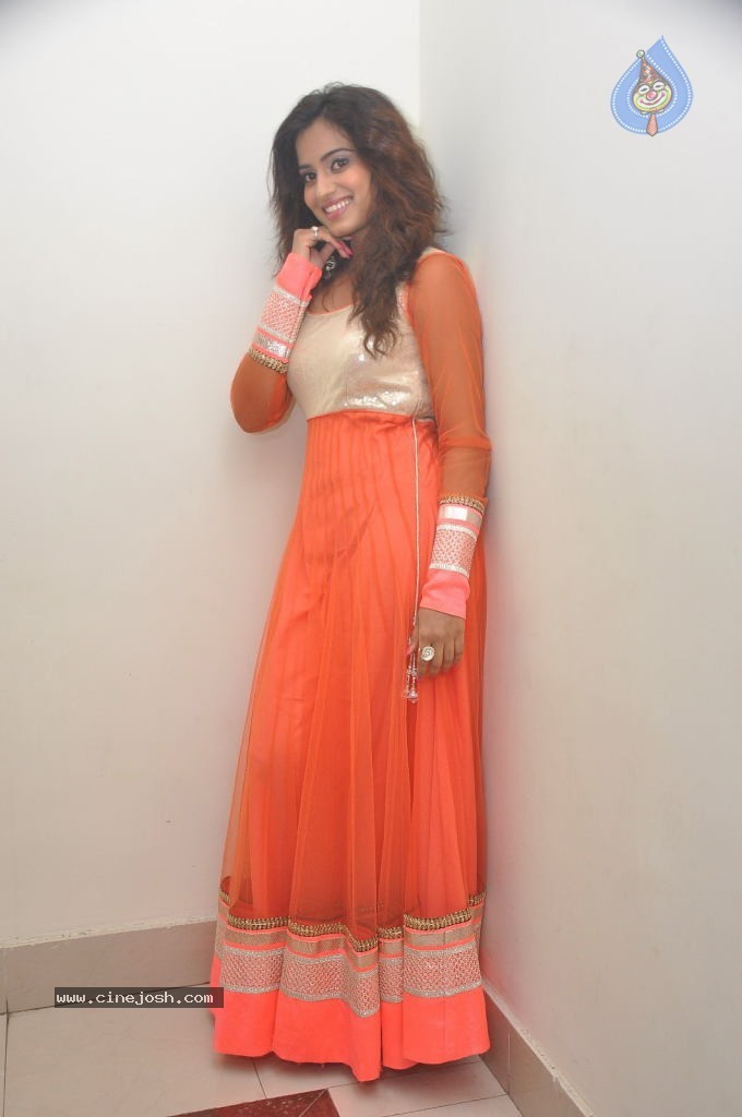 Dimple Chopade Latest Photos - 27 / 52 photos