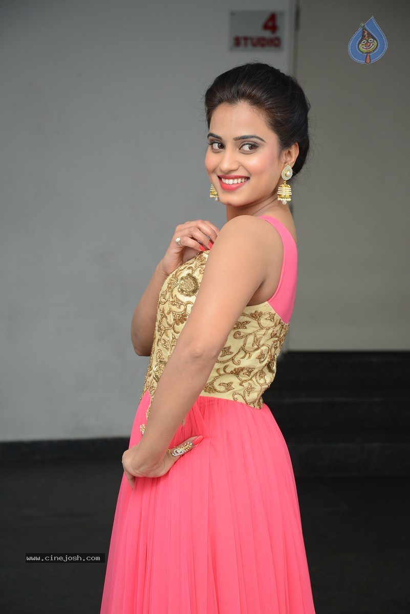 Dimple Chopade Stills - 15 / 66 photos