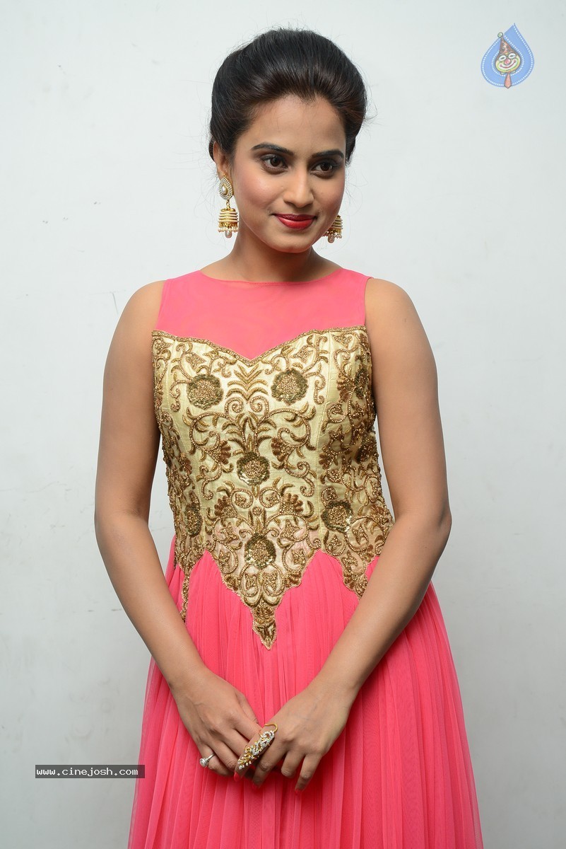 Dimple Chopade Stills - 50 / 66 photos