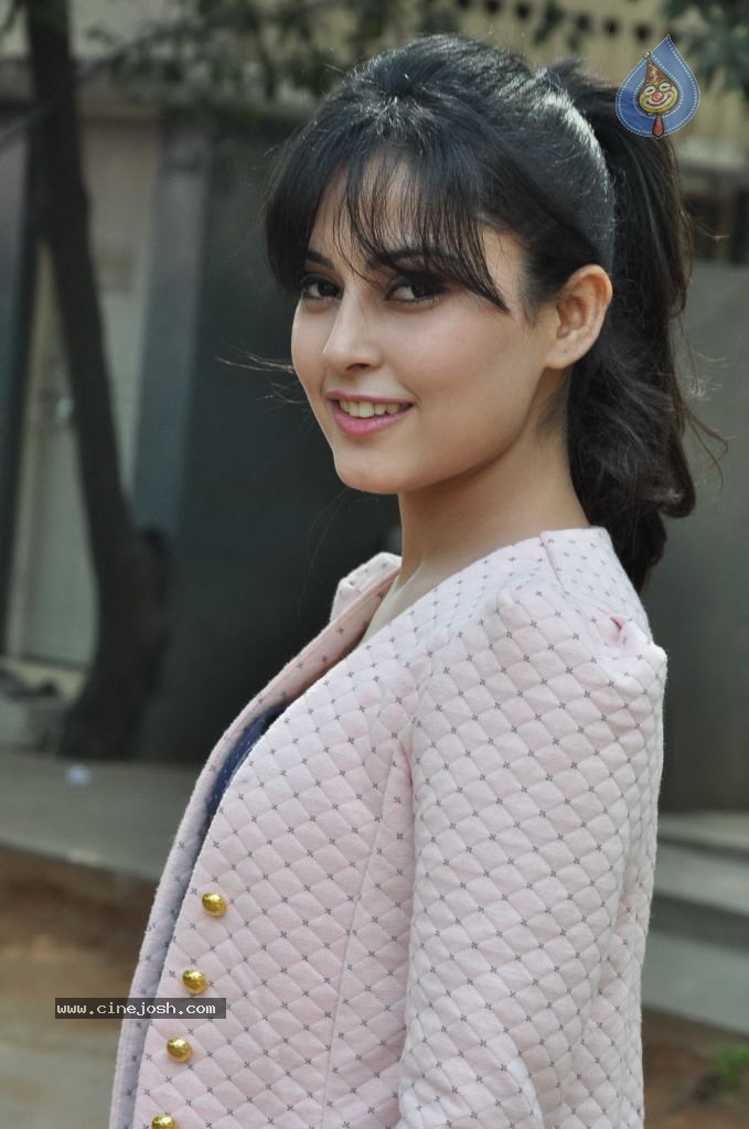 Disha Pandey Latest Gallery  - 23 / 96 photos