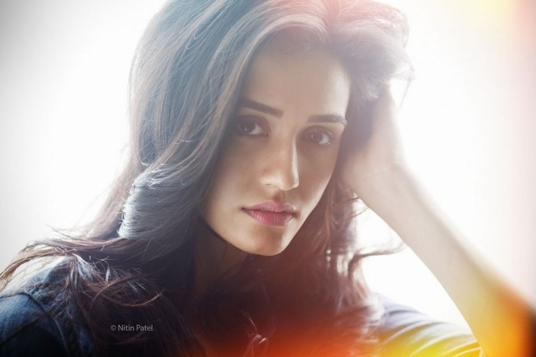 Disha Patani New Photos - 24 / 30 photos