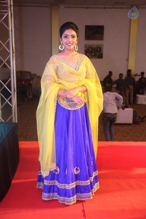 Eesha New Photos - 11 / 42 photos