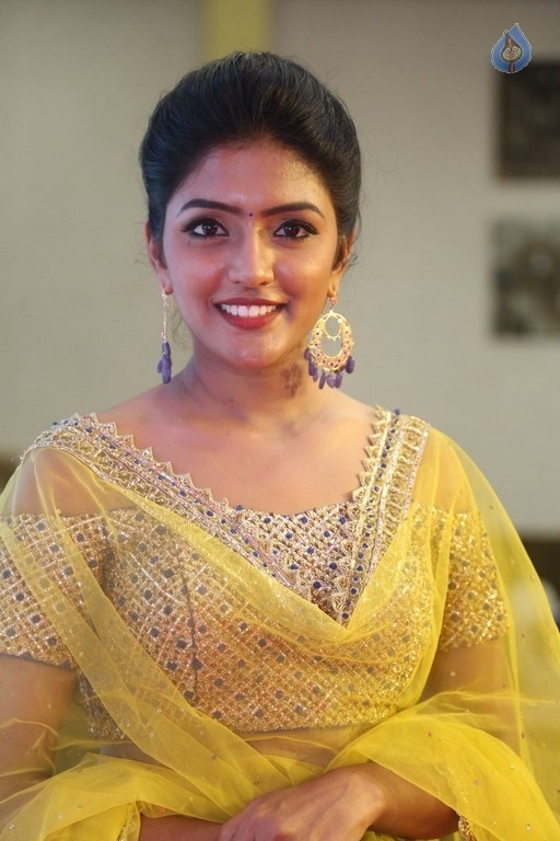 Eesha New Photos - 18 / 42 photos