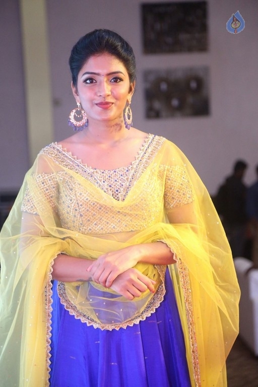 Eesha New Photos - 23 / 42 photos