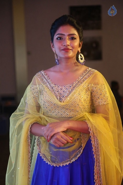 Eesha New Photos - 33 / 42 photos