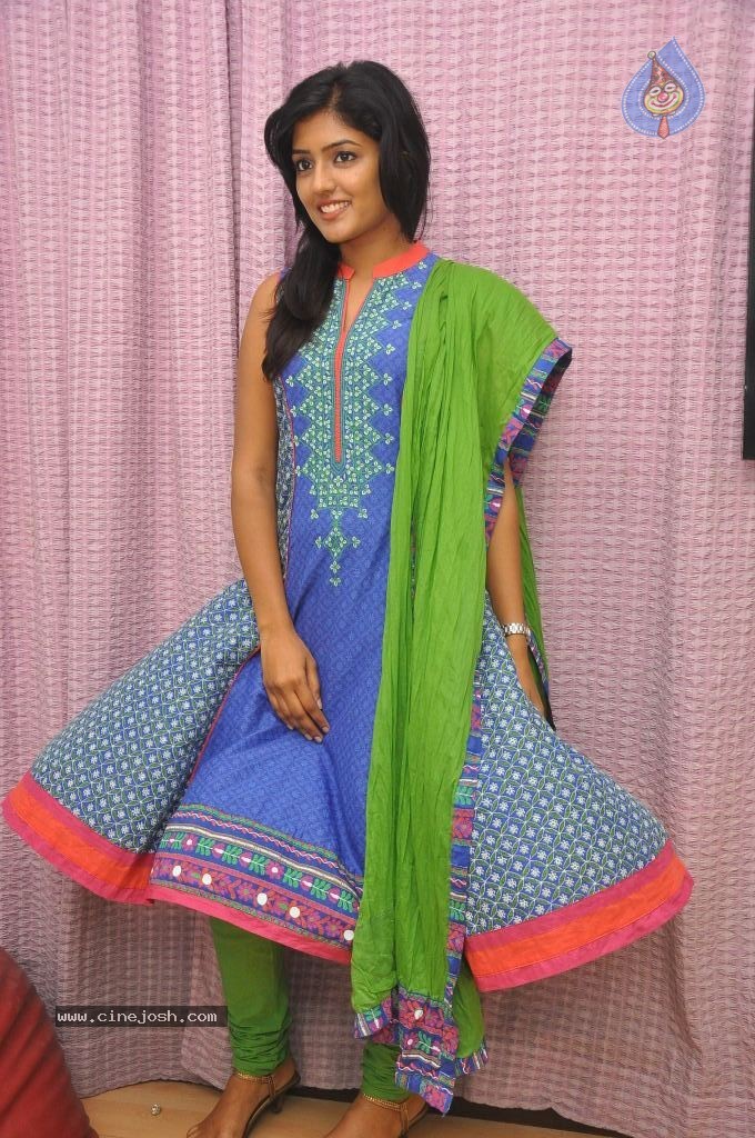 Eesha New Stills - 10 / 63 photos