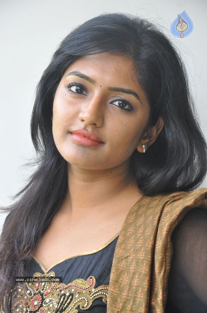Eesha Photos - 22 / 61 photos