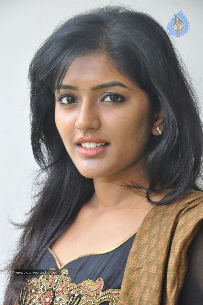 Eesha Photos - 42 / 61 photos