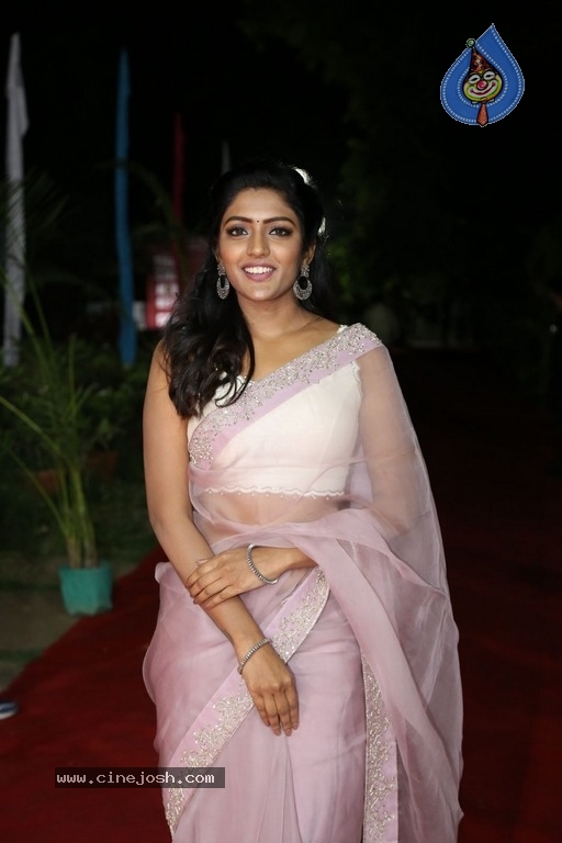 Eesha Rebba New Pics - 9 / 11 photos