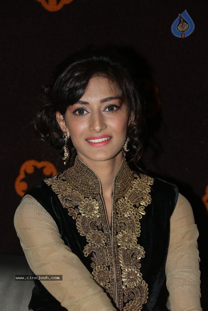 Erika Fernandez Stills - 6 / 62 photos