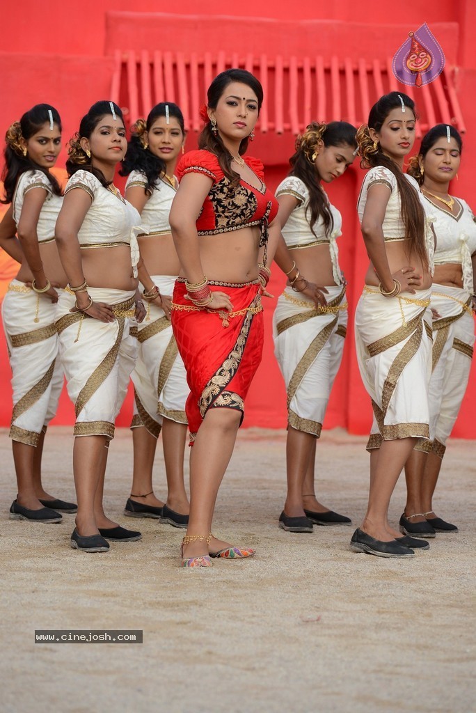 Ester Noronha Hot Pics - 53 / 88 photos