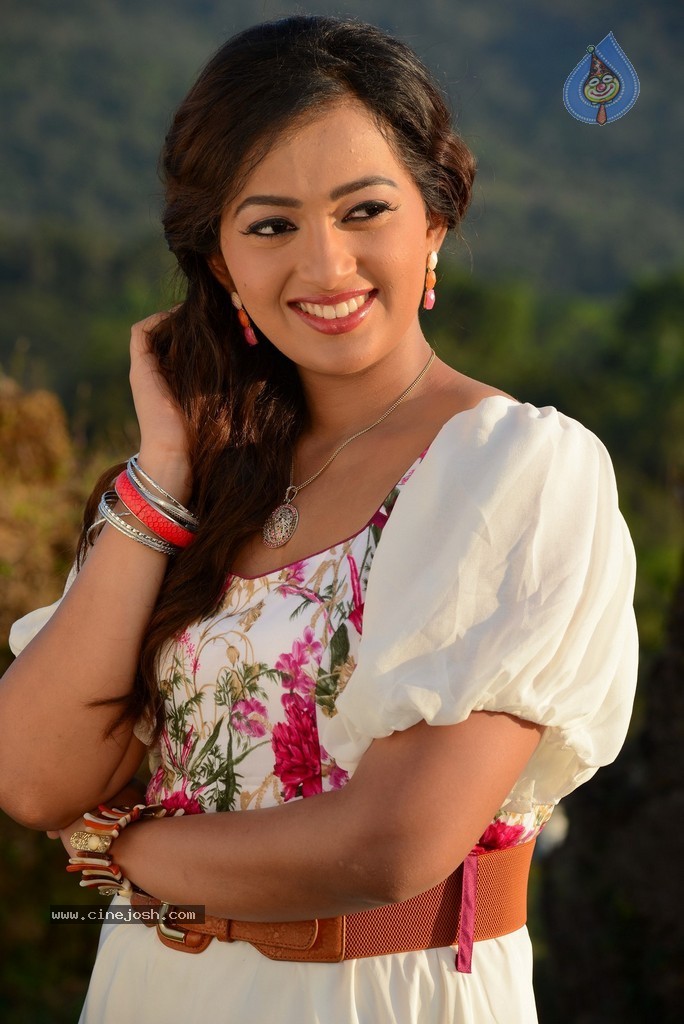 Ester Noronha Hot Pics - 87 / 88 photos