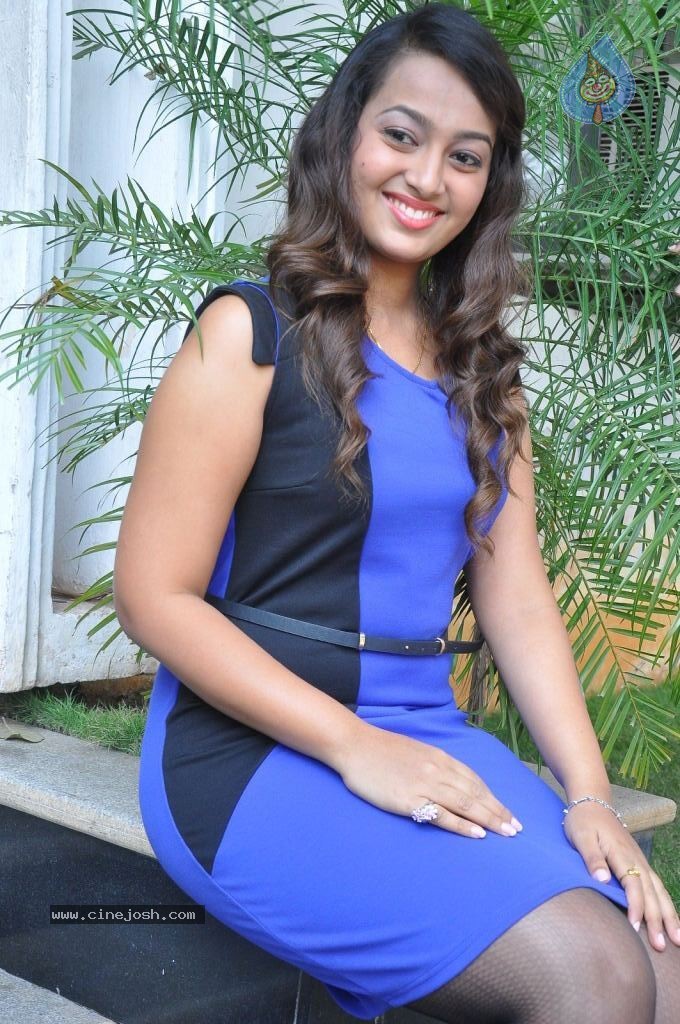 Ester Noronha Latest Gallery - 25 / 113 photos