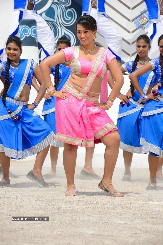 Ester Noronha New Gallery - 30 / 86 photos