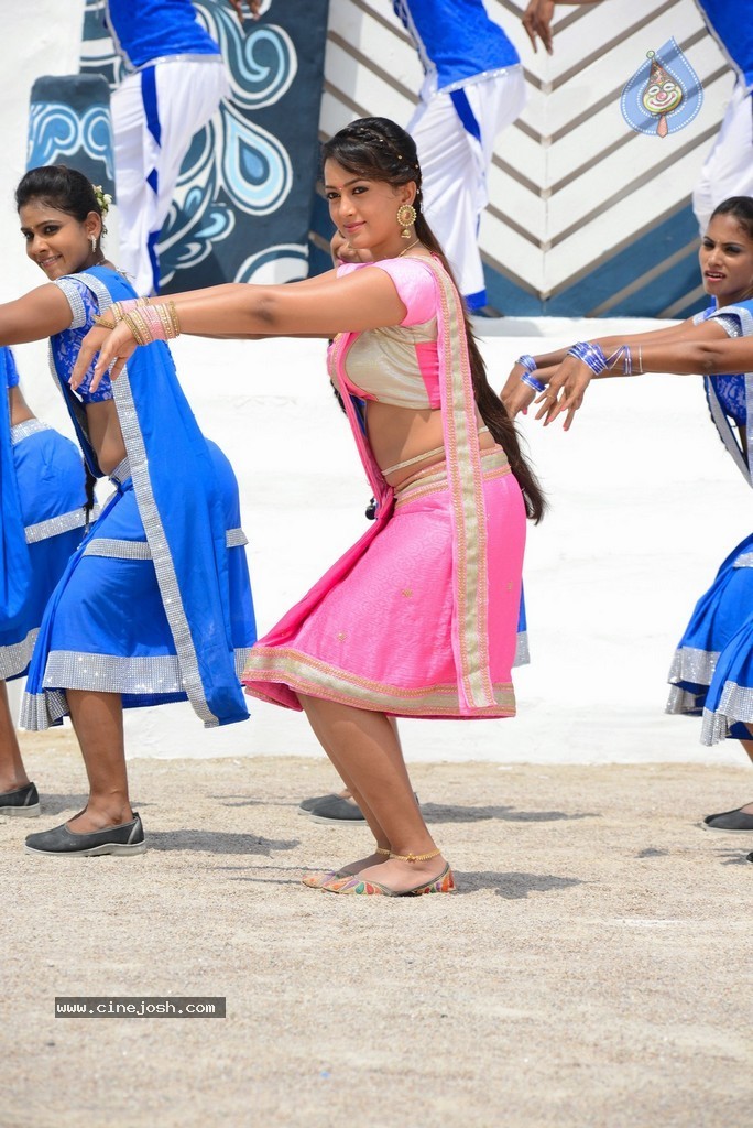 Ester Noronha New Gallery - 53 / 86 photos