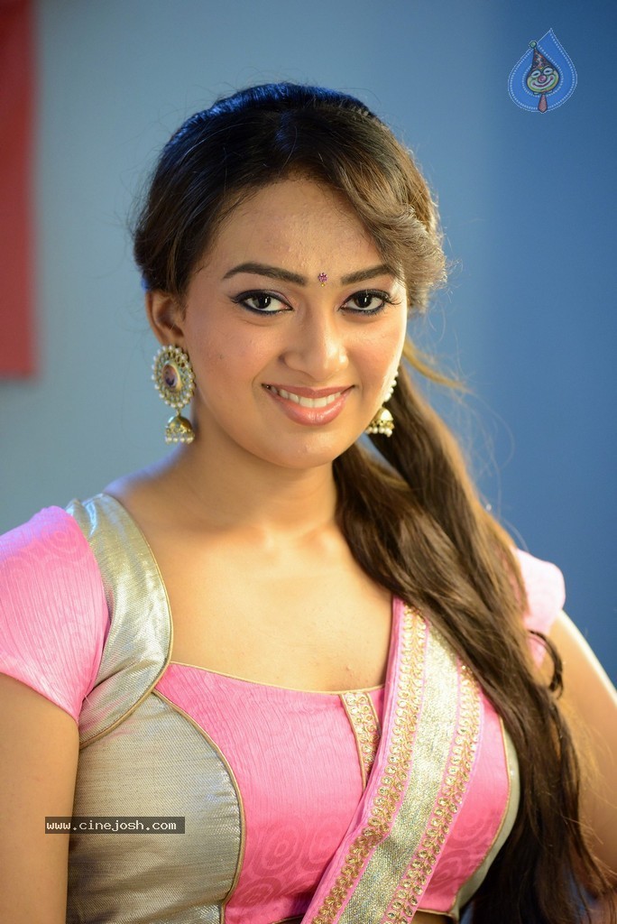 Ester Noronha New Gallery - 59 / 86 photos