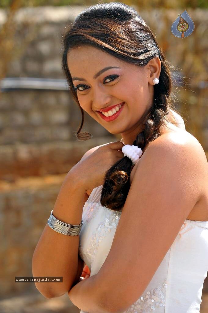 Ester Noronha Photos - 45 / 78 photos