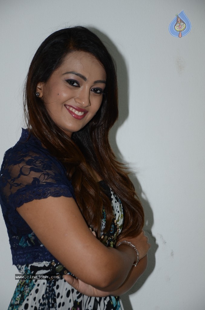 Ester Noronha Photos - 17 / 40 photos