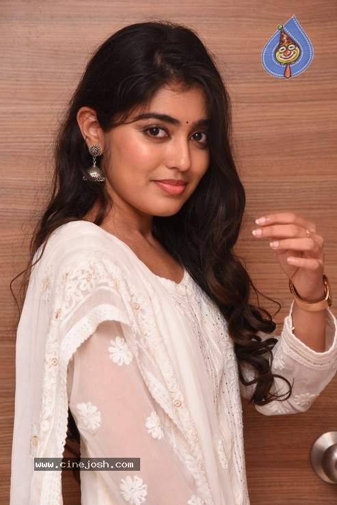 Gargeyi Yellapragada Photos - 28 / 39 photos
