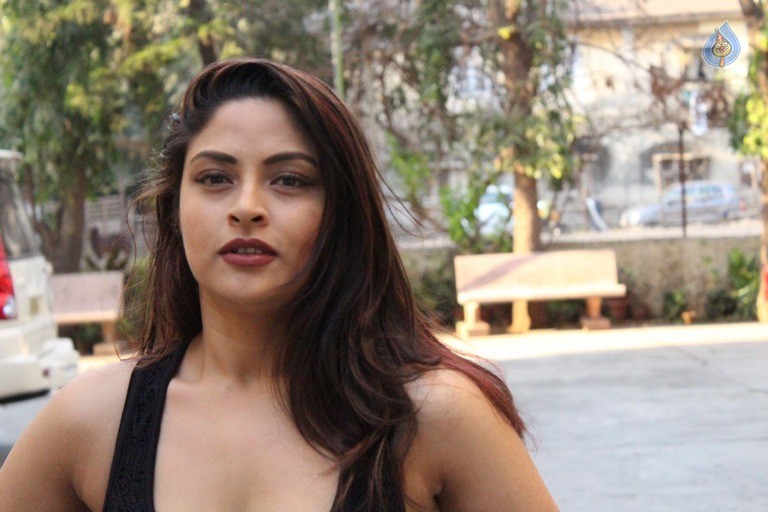 Garima Pandey New Photos - 16 / 16 photos