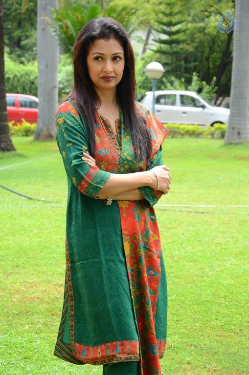 Gautami Latest Photos - 2 / 30 photos