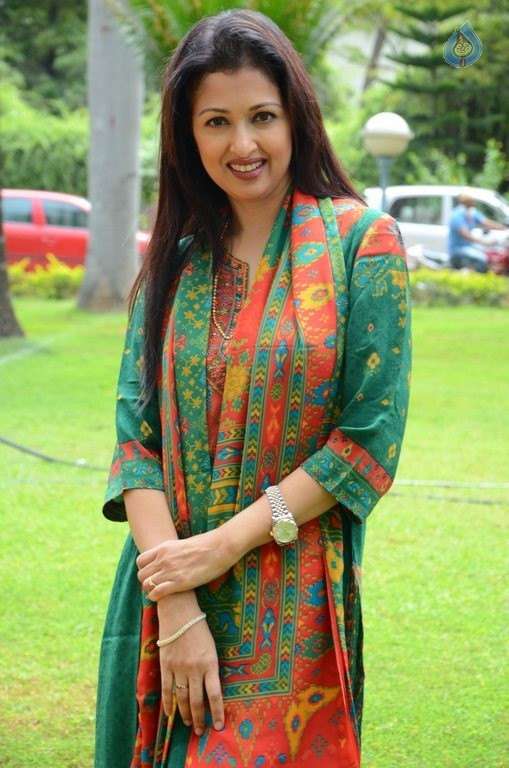 Gautami Latest Photos - 5 / 30 photos