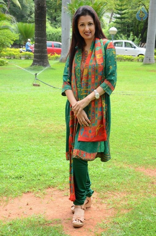 Gautami Latest Photos - 12 / 30 photos